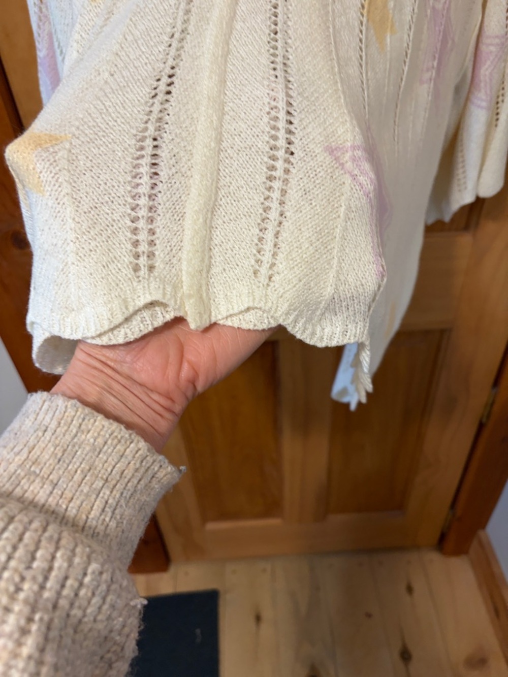 POL Cream Open-Knit V-Neck Sweater with Pastel Stars - Picture 11 of 16
